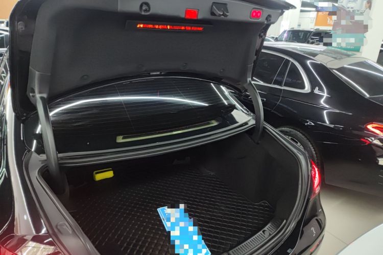 Used Mercedes-Benz E-Class 2022 Second Facelift E 300 L Fashion Edition