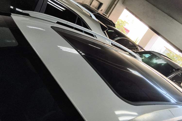 Used  6 2014 1.6T Luxury Edition THP160
