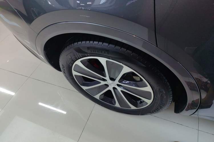 Used Hima Luxeed R7 2024 All-Electric 736 km Ultra
