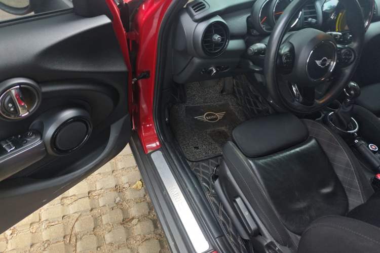 Used  MINI 2016 1.5T COOPER Five-Door Edition