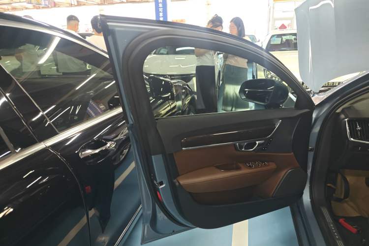 Used Volvo S90 2018 T4 Zhiyuan Edition