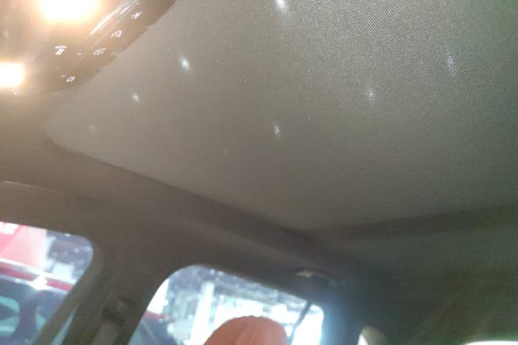 Used Mercedes-Benz GLC 2025 GLC 300 L 4MATIC Dynamic Model 5 Seats
