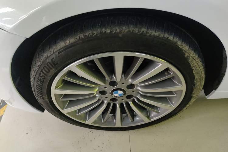 TDK.VehicleDetails.img