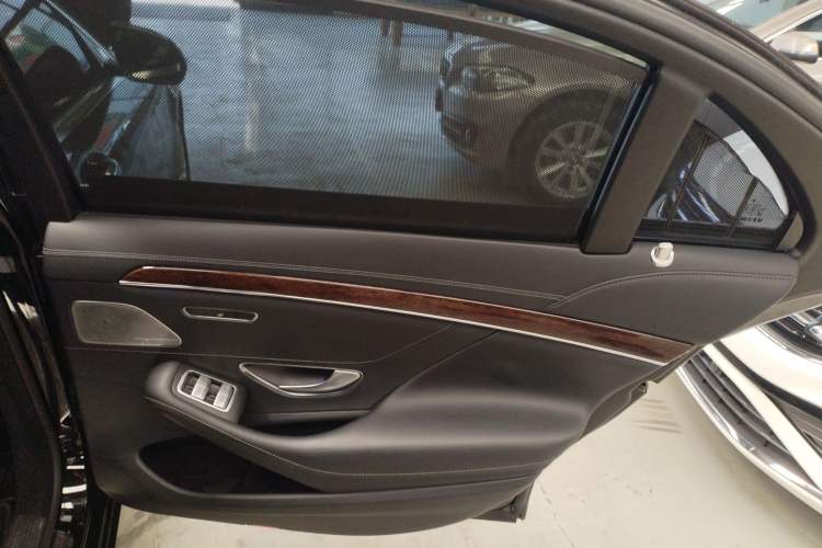 Used Mercedes-Benz S-Class 2014 S 320 L Business Model
