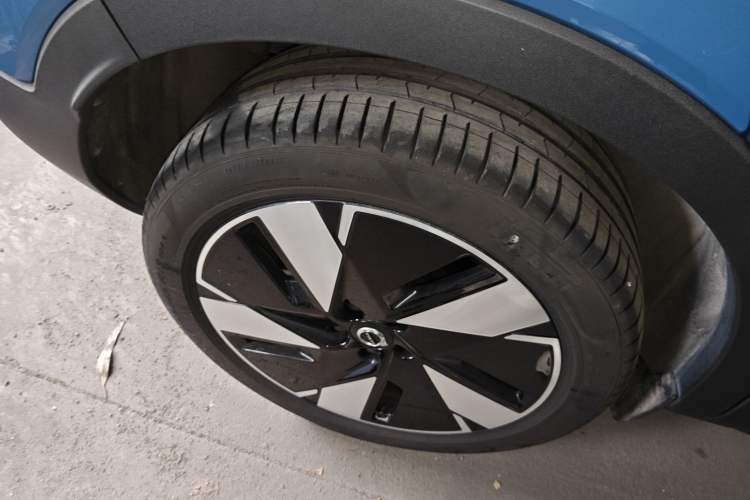 Used Volvo C40 2024 Long-Range PRO Version