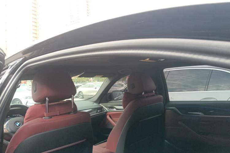 Used BMW 5 Series 2022 Second Facelift 525Li M Sport Package