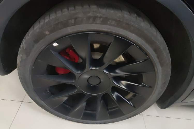 Used Tesla Model Y 2022 Rear-Wheel-Drive Version
