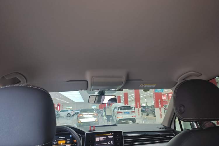 Used Volkswagen Tiguan L 2022 330TSI Automatic Two-Wheel Drive Comfort Edition
