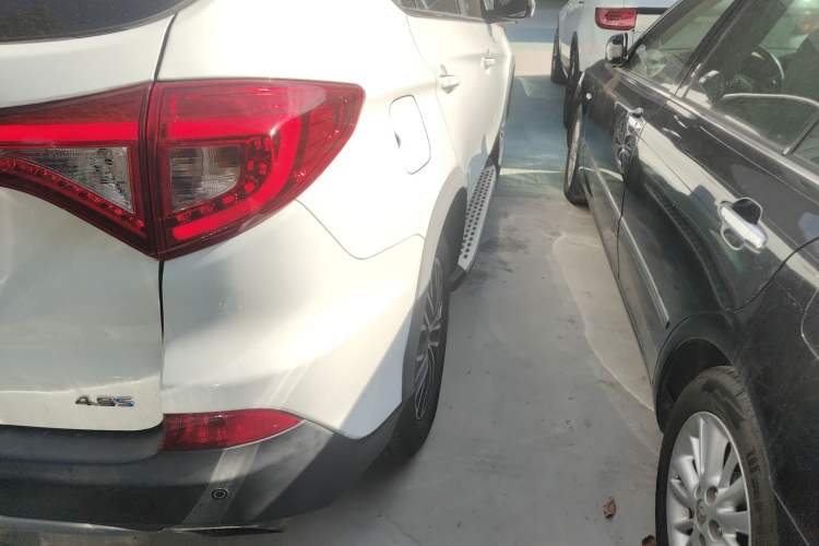 Used BYD Song New Energy 2017 Song DM 1.5TID All-Wheel Drive Luxury Model