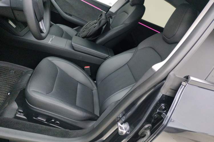 Used Tesla Model 3 2023 Long-Range All-Wheel-Drive Version
