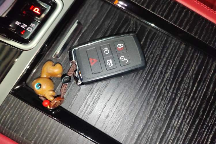 Used Jaguar XFL 2021 XFL 2.0T P250 All-Wheel-Drive Shimmering Black Sport Edition
