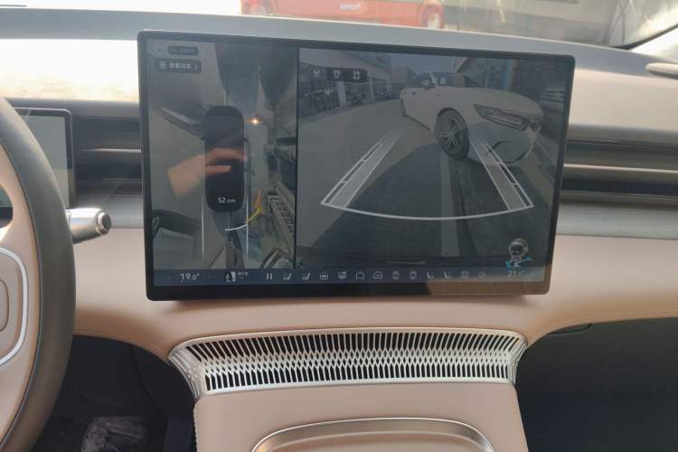 Used XPeng X9 2025 740 Ultra-Long Range Max