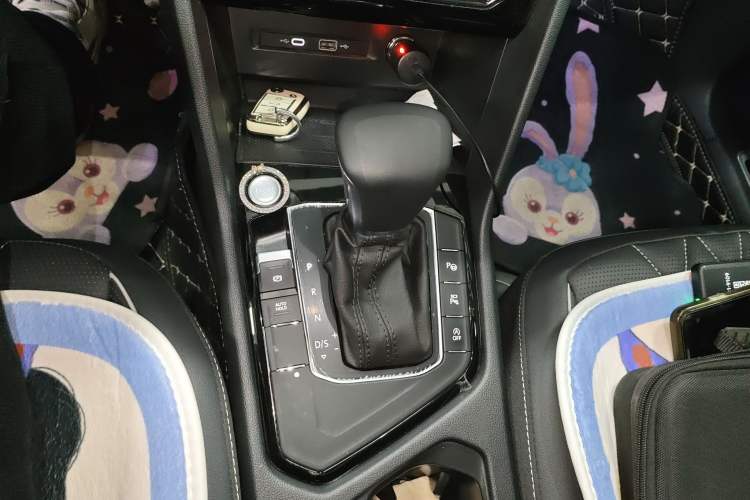 Used Volkswagen Tiguan L 2023 Restyled 330TSI Automatic Two-Wheel Drive R-Line Enhanced Comfort Version