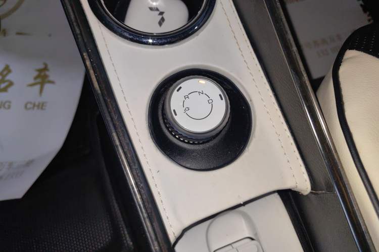 Used Wuling Hongguang MINIEV 2024 3rd Generation 215km Advanced Version
