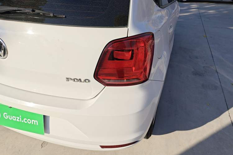 Used Volkswagen Polo 2016 1.4L Manual Fashion Model