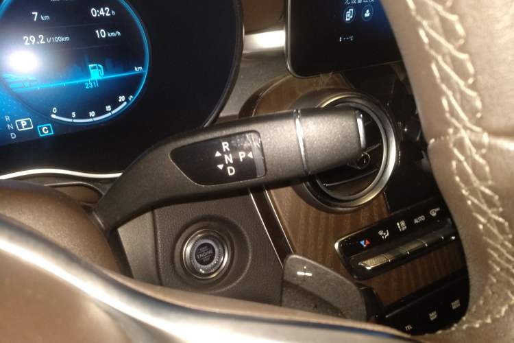 Used Mercedes-Benz GLC 2020 Facelift GLC 300 L 4MATIC Dynamic Edition