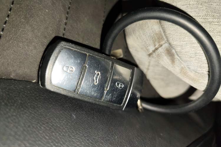 Used Volkswagen Magotan 2016 1.8TSI Luxury Comfort Model
