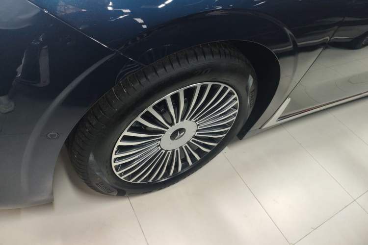 Used VOYAH Dream 2025 PHEV Four-Wheel-Drive Flagship Kunpeng Edition