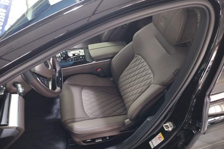 Used BYD Han 2025 DM-i 125KM Prestige Model
