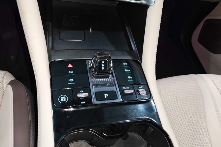 Used BYD Song PLUS New Energy 2025 DM-i Smart Drive 112KM Prestige Model