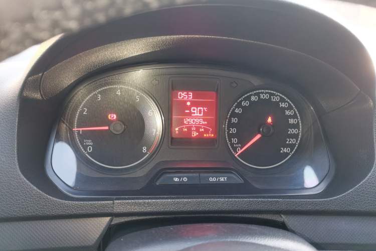 Used Volkswagen Jetta 2017 1.4L Manual Fashion Edition
