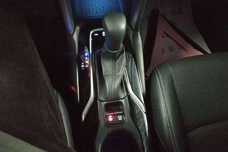 Used Toyota FRONTLANDER 2022 2.0L CVT Luxury PLUS Edition