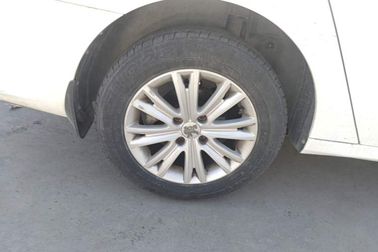 Used Peugeot 301 2016 1.6L Manual Comfort Edition