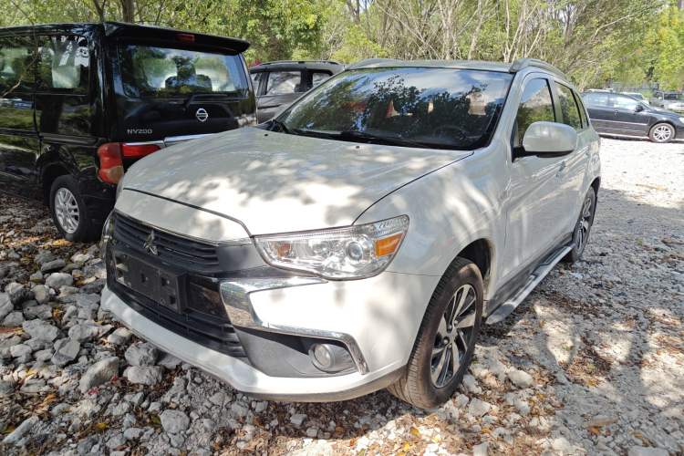 Used Mitsubishi ASX 2016 1.6L Manual Two-Wheel Drive Entry Version
