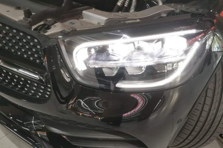 Used Mercedes-Benz GLC Coupe 2022 Refreshed GLC 260 4MATIC Coupe SUV
