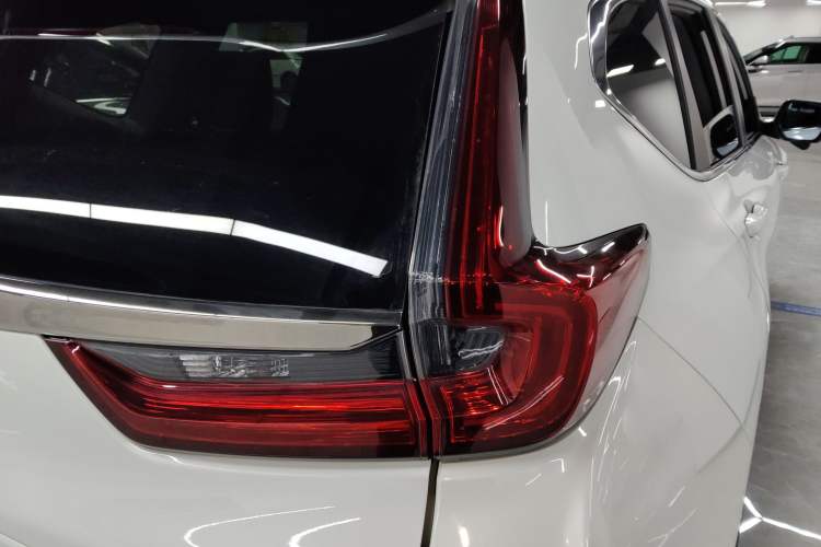 Used Honda CR-V 2021 240TURBO CVT 2WD Fashion Edition
