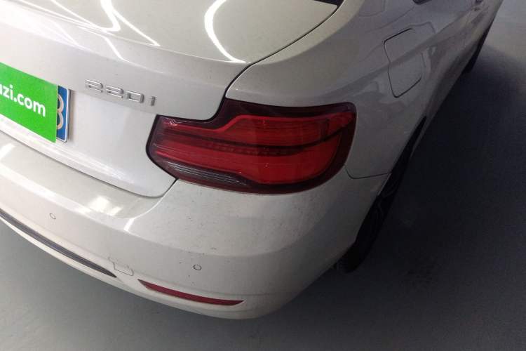 Used BMW 2 Series 2018 220i Sport Design Package
