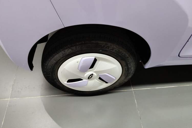 Used Chery QQ Ice Cream 2022 120km Conical Shape Lithium Iron Phosphate