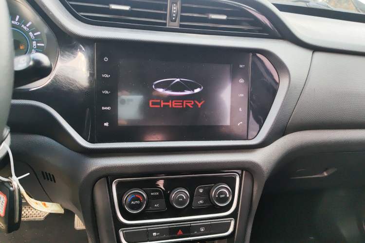 Used Chery Tiggo 3 2016 1.6L CVT ZhiShang Edition
