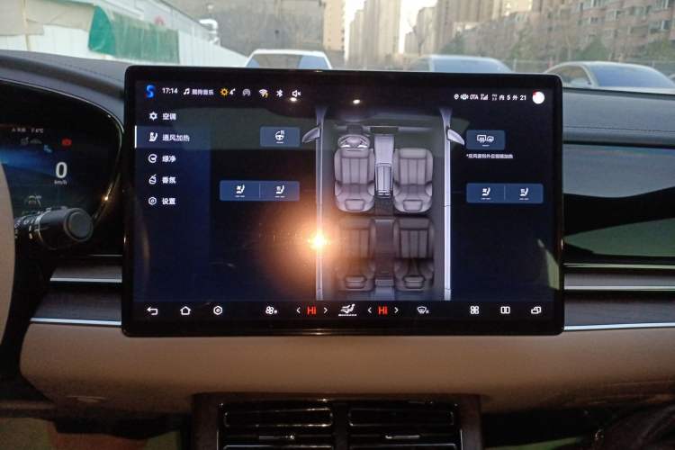 Used BYD Han 2024 EV Glory Edition 715KM Front-Wheel-Drive Flagship Model
