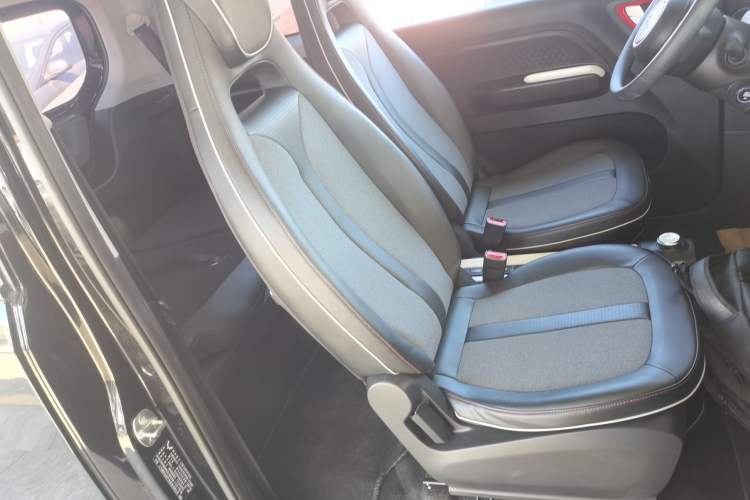 Used Wuling Hongguang MINIEV 2022 GAMEBOY 200km Gaming Edition with Lithium Iron Phosphate