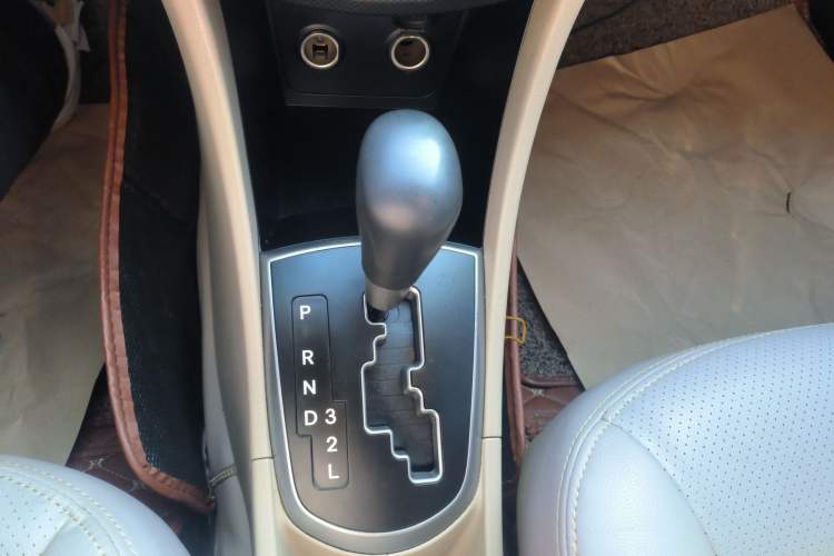 Used Hyundai Verna 2014 1.4L Automatic Smart GLS