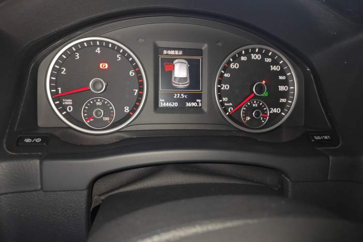 Used Volkswagen Tiguan 2015 1.8TSI Automatic Two-Wheel Drive Luxury Model