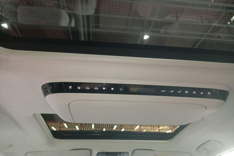 Used Buick GL8 New Energy 2024 Lu Zun Luxury Edition 7-Seater