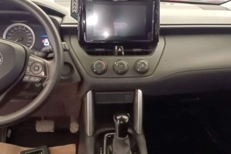 Used Toyota Corolla Cross 2022 2.0L Pioneer Edition
