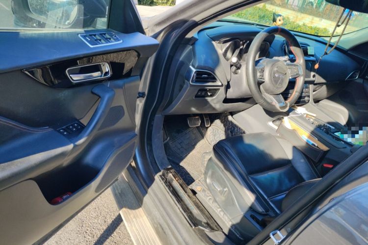 Used Jaguar F-PACE 2019 2.0T Four-Wheel Drive Urban Luxury Edition