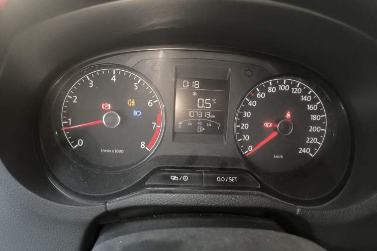 Used Volkswagen Polo 2014 1.4L Manual Fashion Edition
