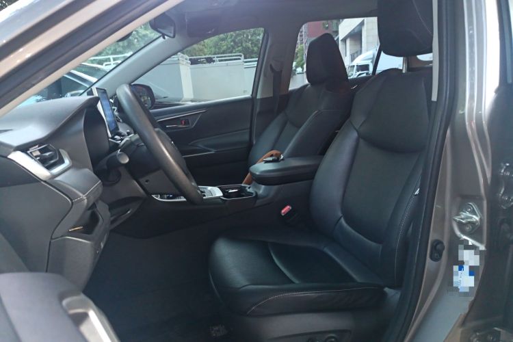 Used Toyota RAV4 2022 2.0L CVT 4x4 Fashion Edition
