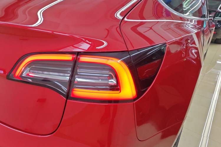 Used Tesla Model 3 (Import) 2019 Long-Range Rear-Wheel-Drive Version
