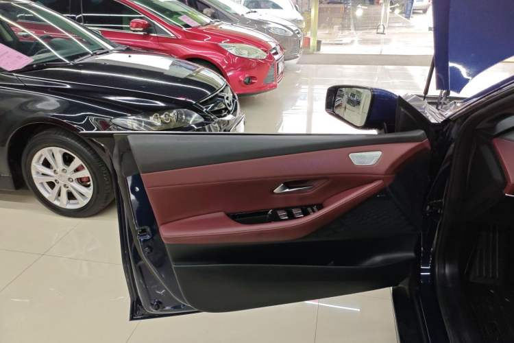 Used  SL03 2022 515 Pure Electric Version
