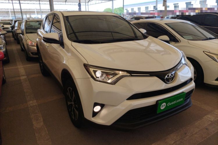 Used Toyota RAV4 2019 2.0L CVT Two-Wheel Drive Pioneer Edition China V Standard
