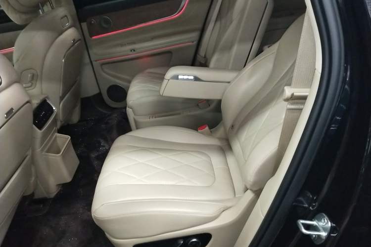 Used Hima AITO M9 2024 Range-Extended Ultra Version 42 kWh 6-Seater Model
