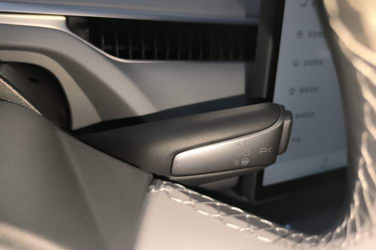 Used XPeng MONA M03 2024 620 with Ultra-Long Range