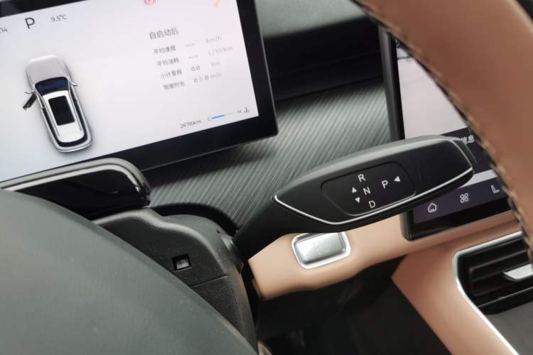 Used Chery Tiggo 8 L 2024 2.0T Two-Wheel Drive Prestige Version 5 Seats
