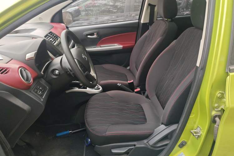 Used Changan Benni 2015 1.4L IMT Sunroof Version China V Standard
