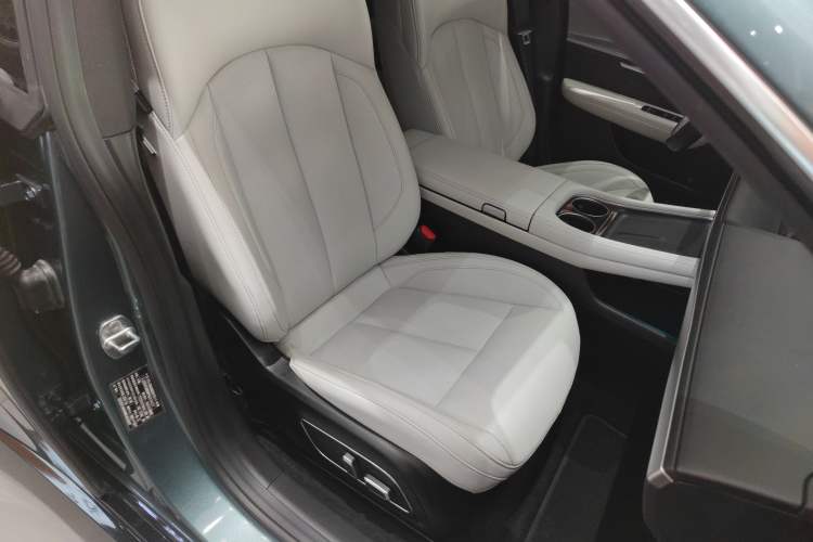 Used XPeng P7 2023 P7i 702 Pro